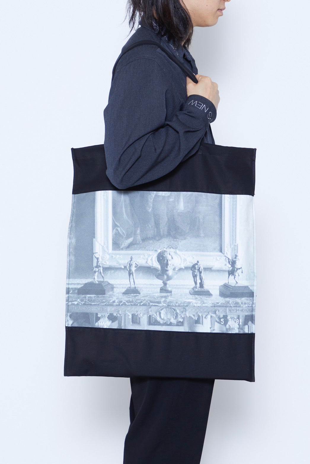 "MUSEUM SERIES" Printed Large Tote Photography by Kento Mori