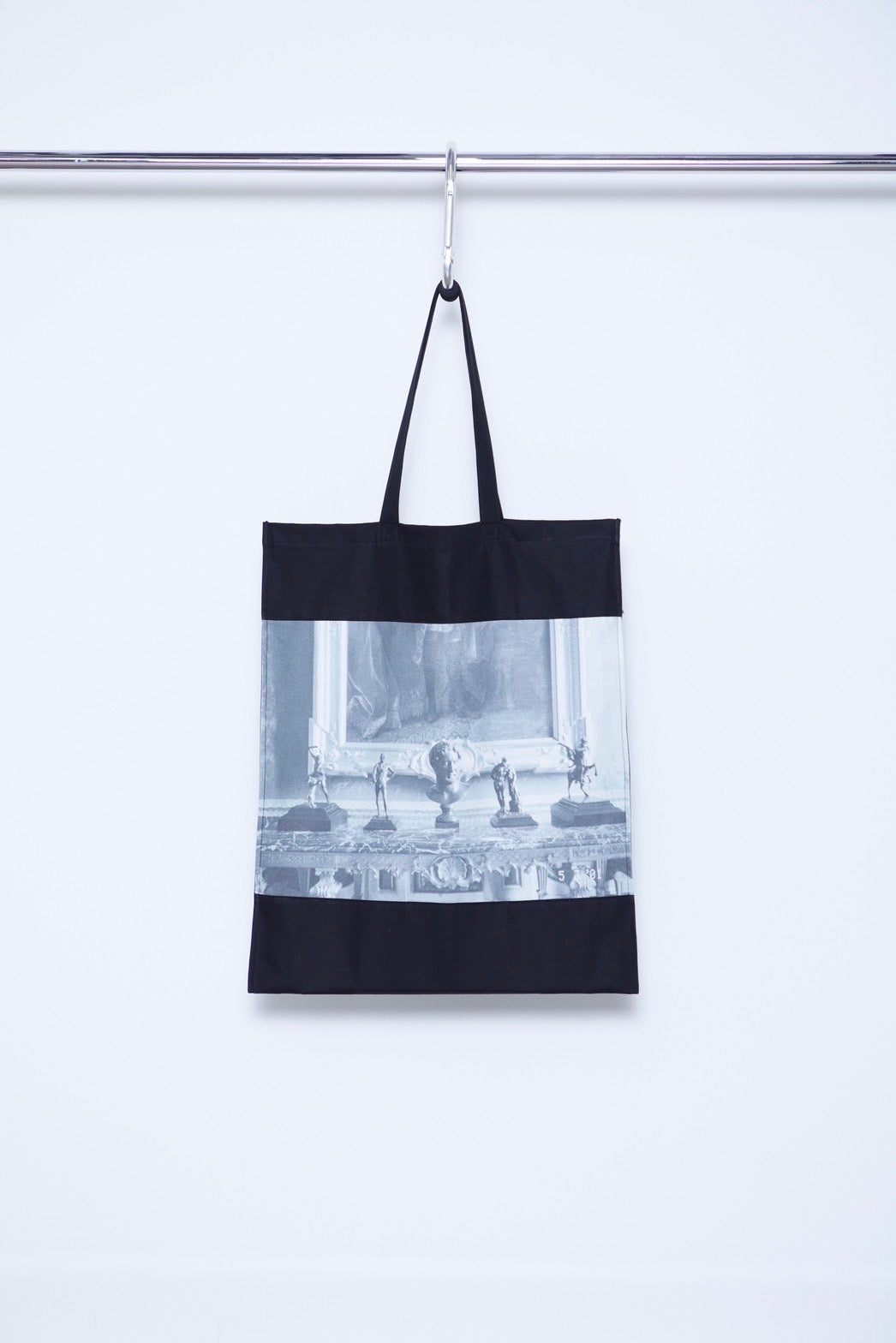 "MUSEUM SERIES" Printed Large Tote Photography by Kento Mori