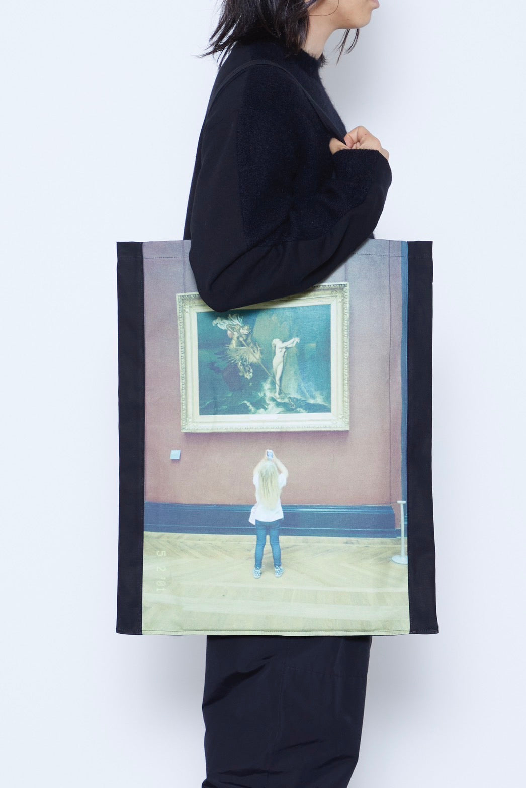 "MUSEUM SERIES" Printed Large Tote Photography by Kento Mori