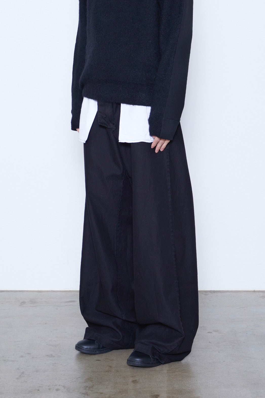 Reverse Baggy Trousers