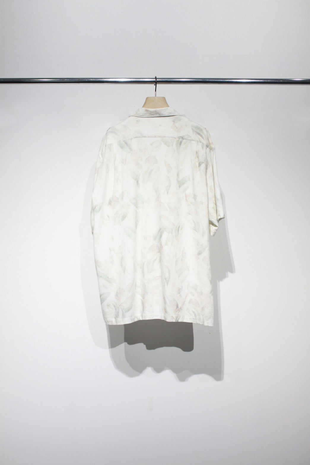 Leaf Patterned H/S Shirts