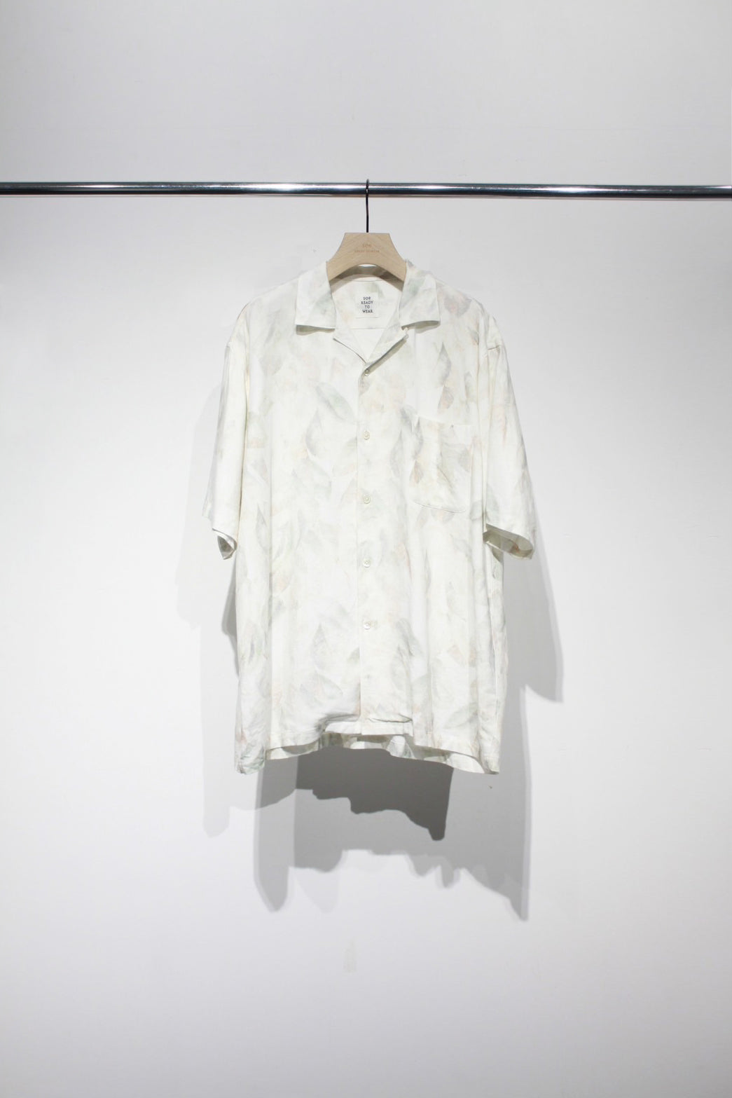 Leaf Patterned H/S Shirts
