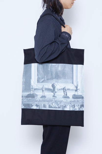 "MUSEUM SERIES" Printed Large Tote Photography by Kento Mori